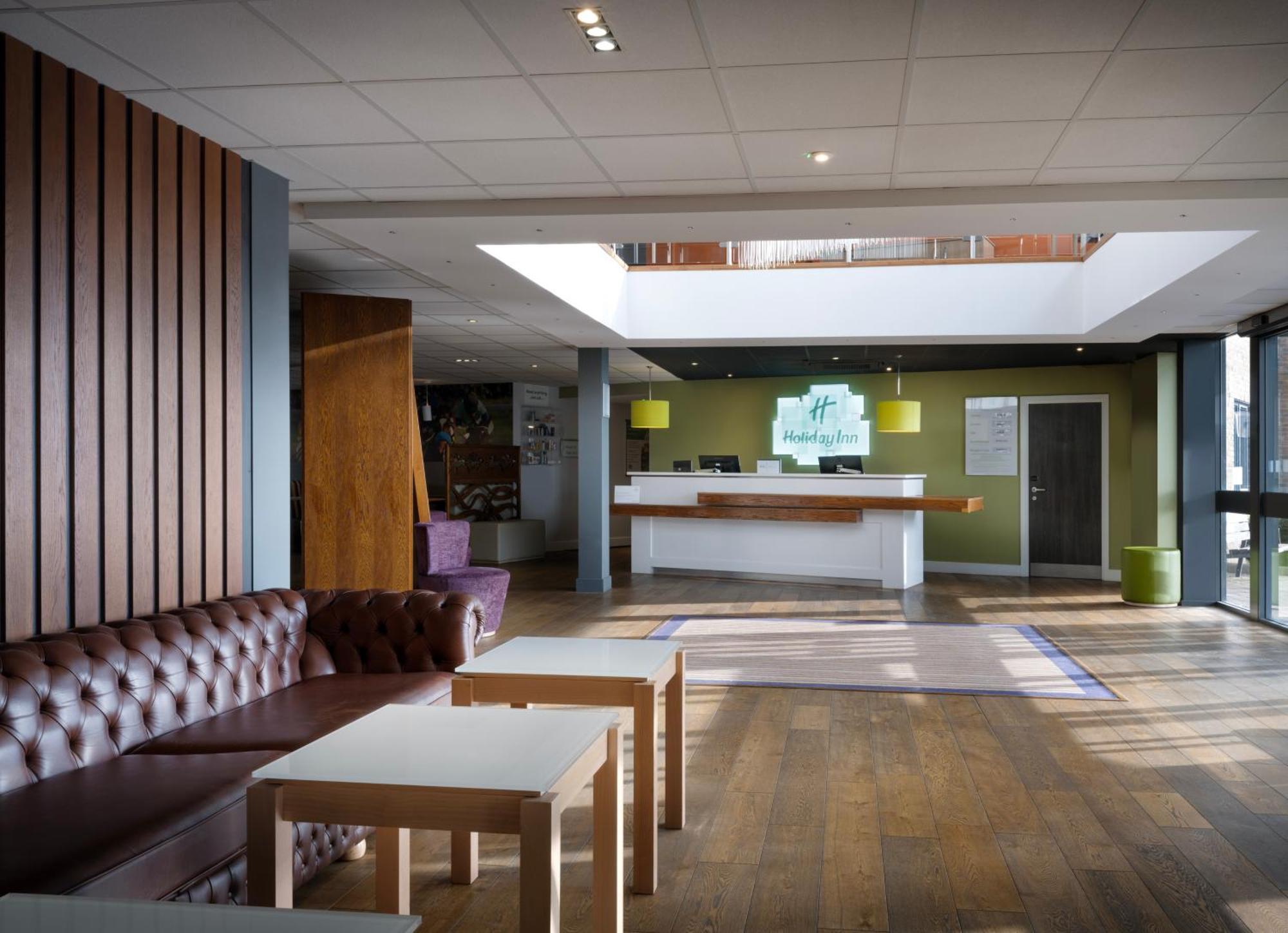 Holiday Inn Huntingdon Racecourse By Ihg Ngoại thất bức ảnh