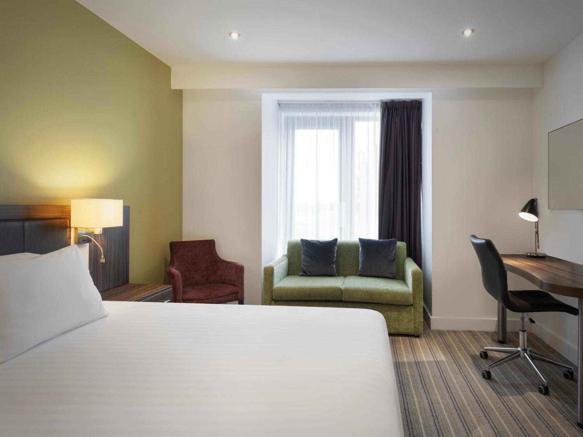 Holiday Inn Huntingdon Racecourse By Ihg Ngoại thất bức ảnh