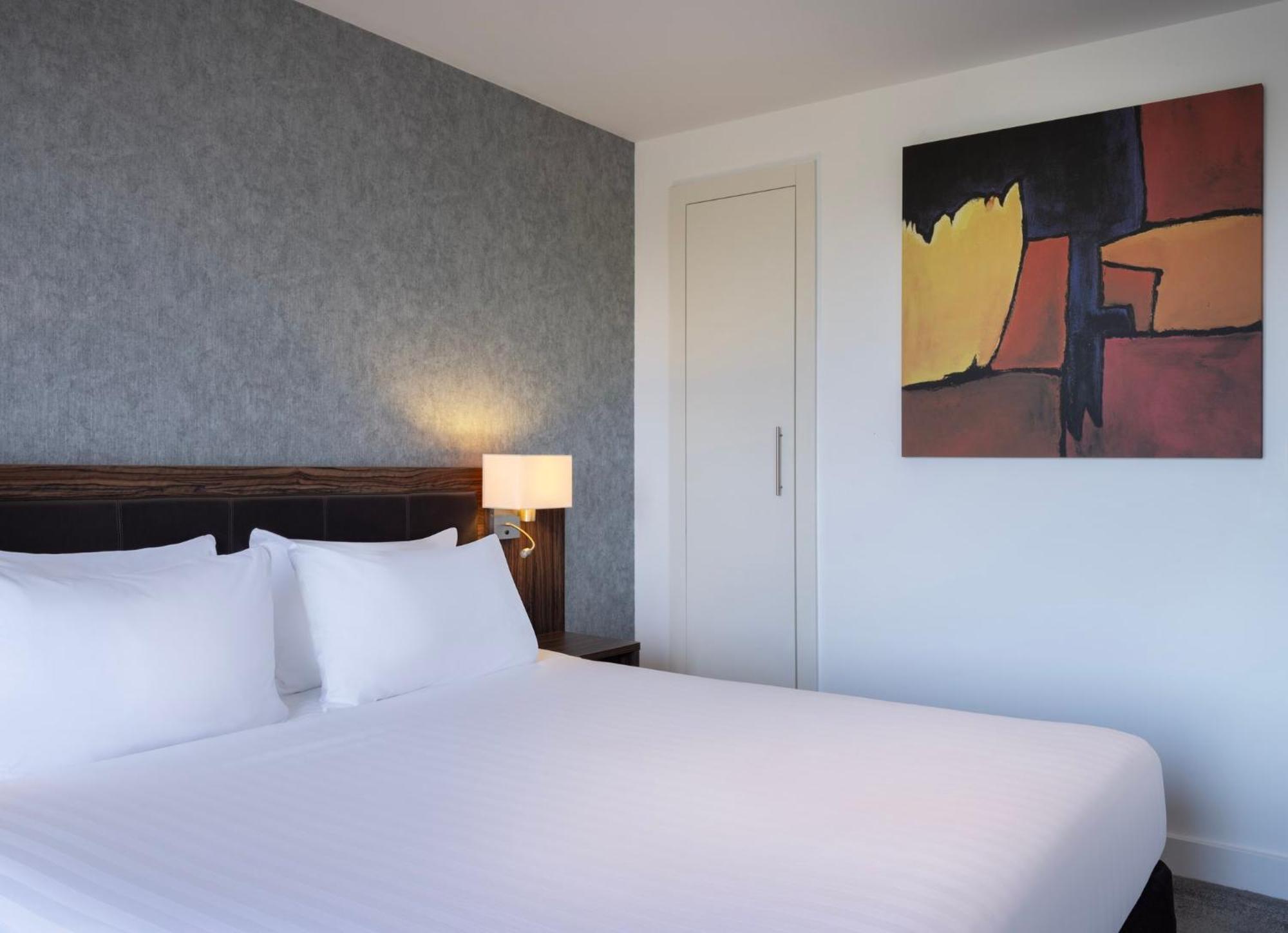 Holiday Inn Huntingdon Racecourse By Ihg Ngoại thất bức ảnh